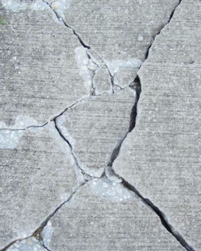 Трещины в бетоне
